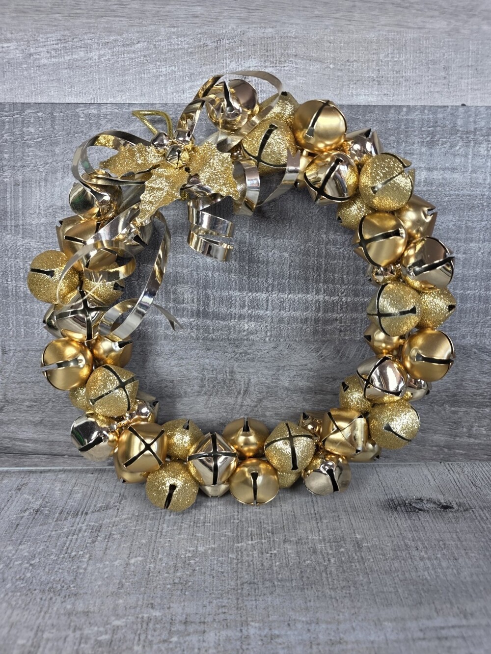 Christmas Wreath Jingle Bells Silver Gold Color 10" Metal Wall Door Hanging bin3